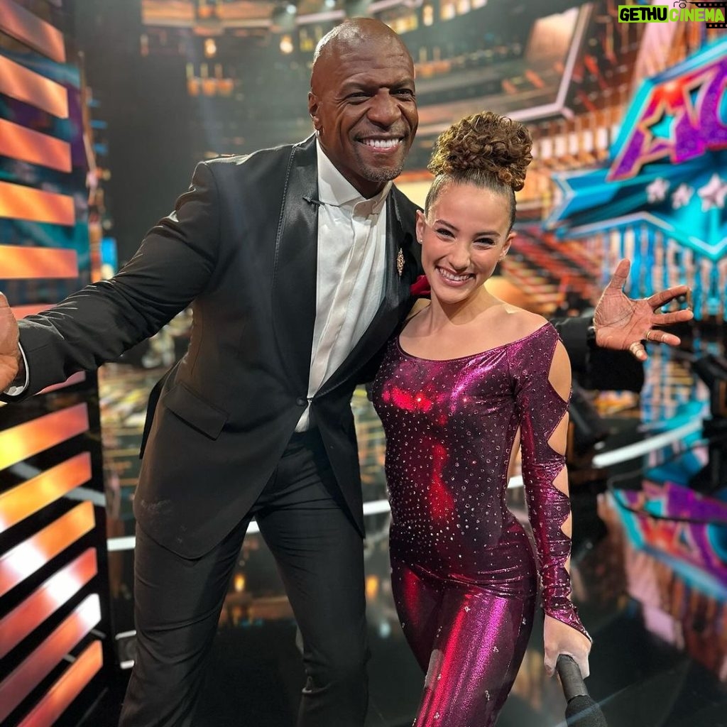 Terry Crews Instagram - Congrats @SofieDossi on the #GoldenBuzzer! See you all next week for the last round of #AGT: Fantasy League before the semi finals!