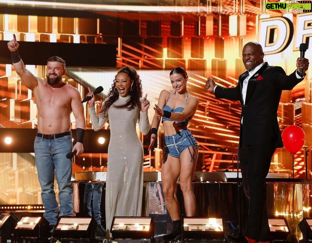 Terry Crews Instagram - That’s a wrap on the premiere of #AGT: Fantasy League! Thanks for watching tonight! 🎉🎉🎉🎉