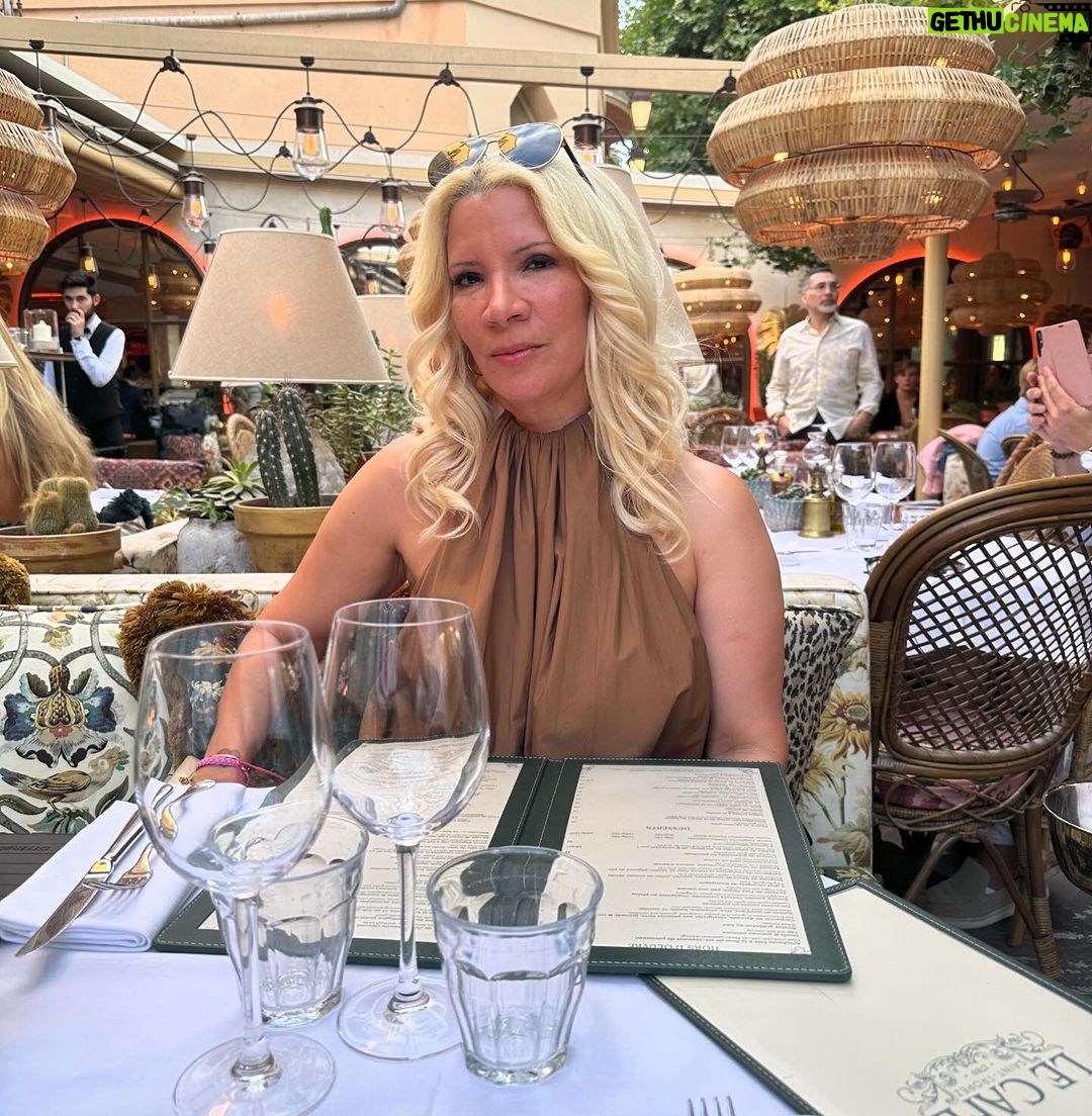 Terry Crews - 133.3K Likes - It’s Christmas Eve— that means HAPPY BIRTHDAY to the most wonderful woman I’ve ever known. So precious, so beautiful, and so wise— I am privileged and honored to be the man she chose to be her partner in this life. It’s fitting she was born on this day, because @rebeccakingcrews is a GIFT to me, her family, the world, and anyone who’s had the pleasure of knowing her.
Please wish her a HAPPY BIRTHDAY!
❤️❤️❤️❤️🔥🔥🔥🔥
