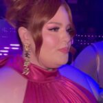 Tess Holliday Instagram - This trend is so cute🎀 What do you bring to the table? Wrong answers only 💅🏻 #girlmath #whatibringtothetable #trending #trendingaudio #trendingreels #justagirl