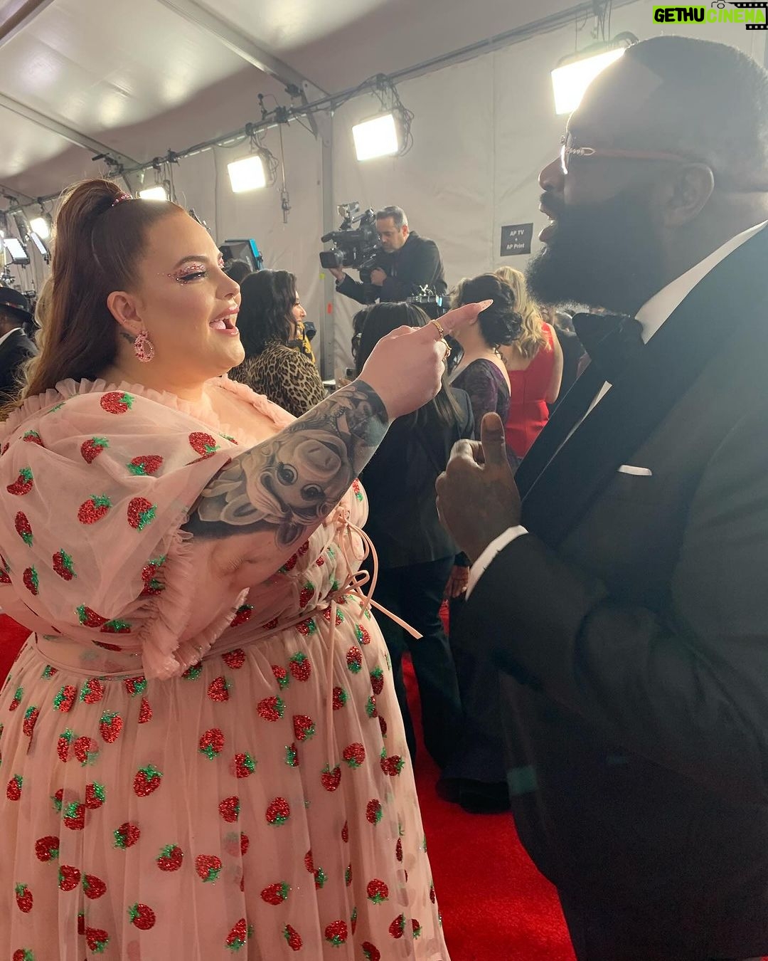 Tess Holliday Instagram - I may not be at the Grammys tonight, but I remember when I attended and broke the Internet 🍓🍓🫶 #strawberrydress #grammys #grammysredcarpet #lirikamatoshi