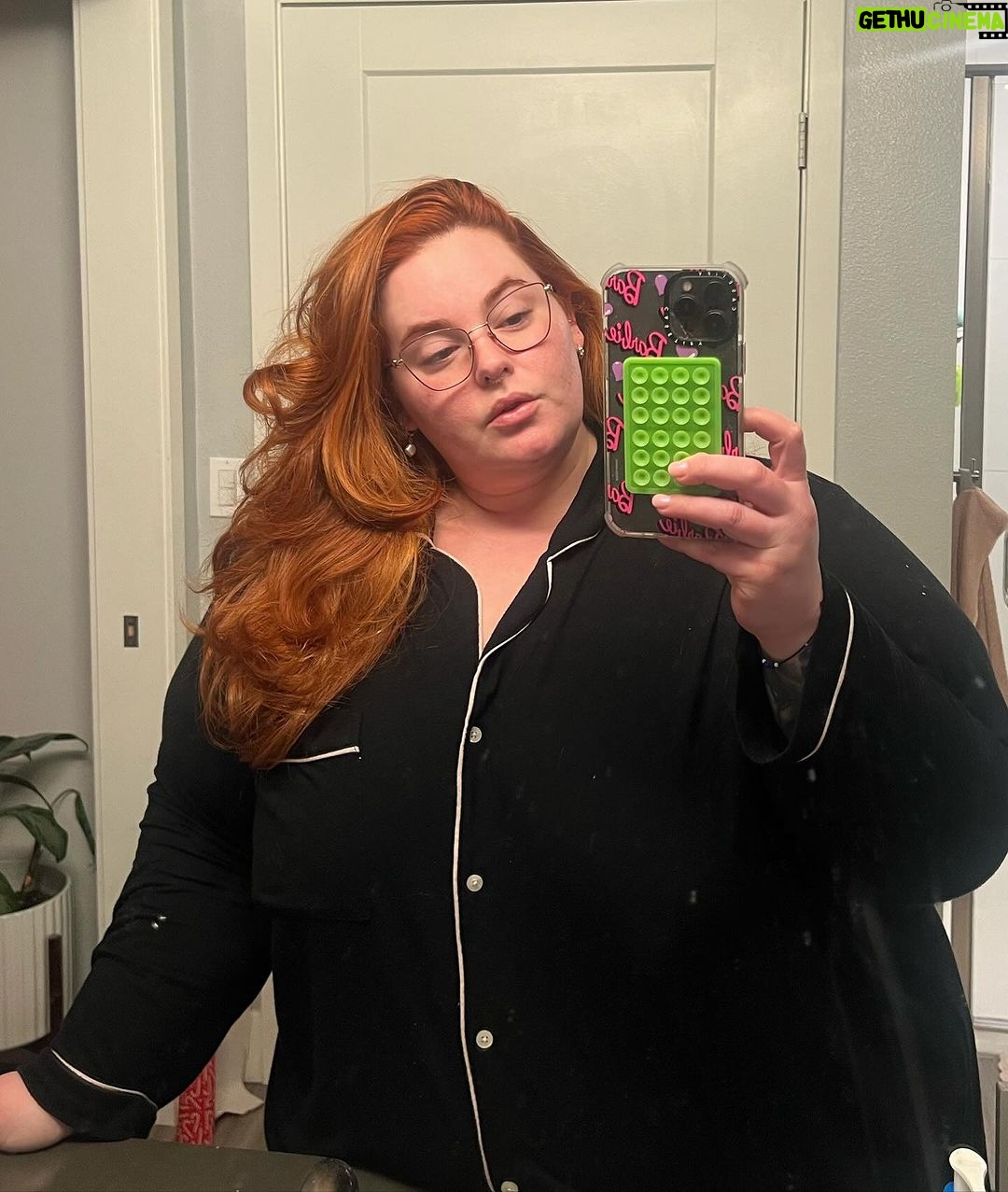 Tess Holliday Instagram - Facials & Italian street art of yours truly 💘