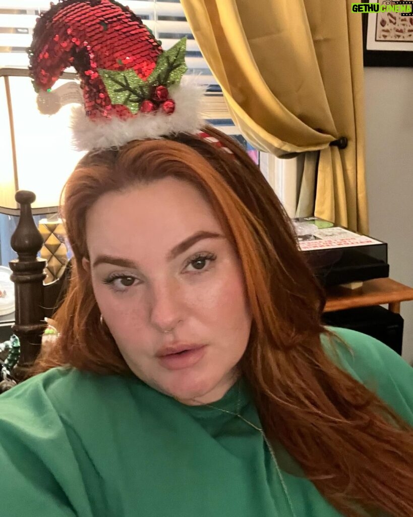 Tess Holliday Instagram - Did the person that you are making out with get you @poopourri for Christmas too??!! #merrychristmas #hotgirlshavestomachissues