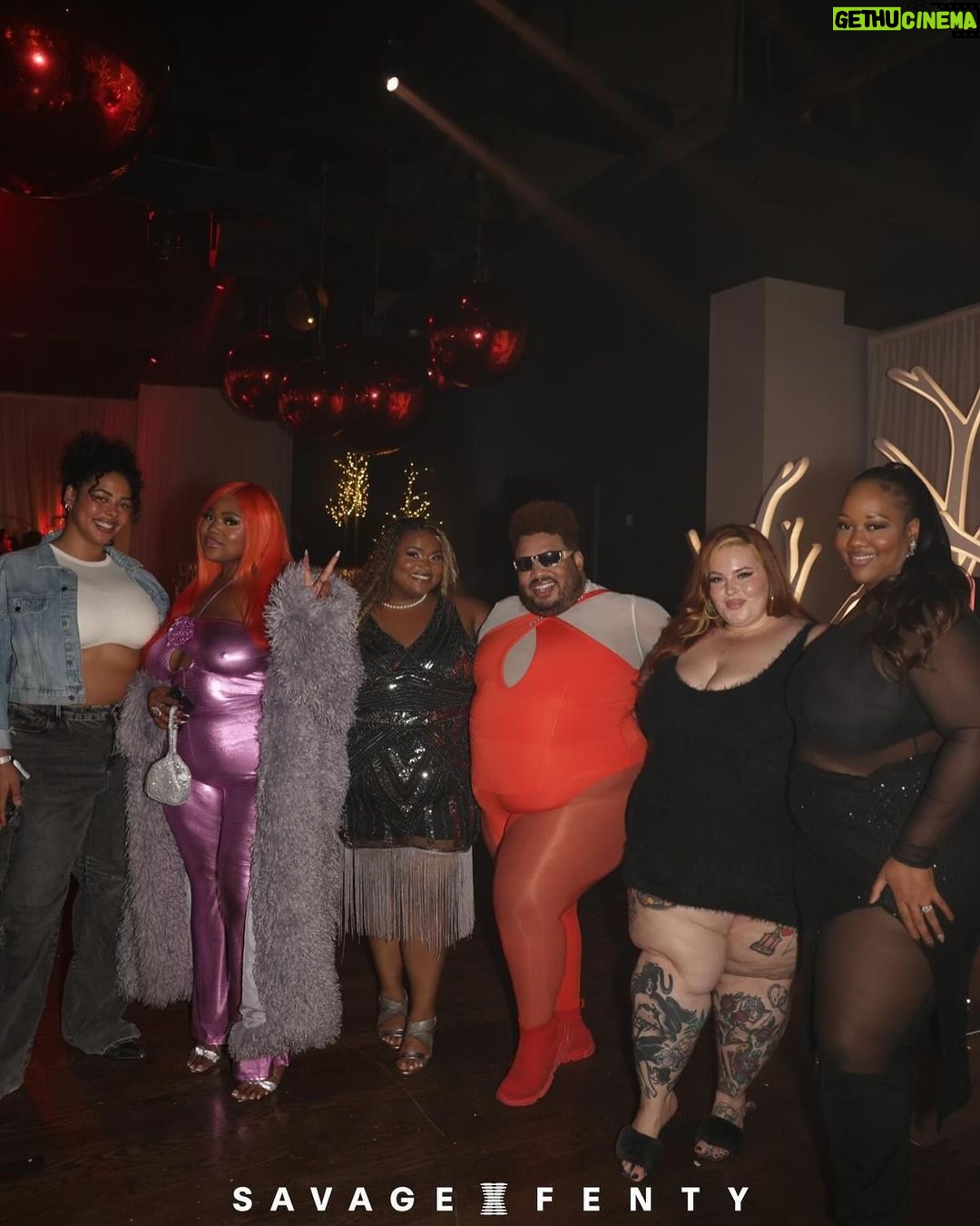 Tess Holliday Instagram - Mama is really in the streets this holliday (hehe) season & be prepared to be SICK of me!!!!! Thank you for having me @savagexfenty & to @chadkenyon @austinburnshair @olaplex for taking such good care of my hair!ā¤ļøāš„ā¤ļøāš„ā¤ļøāš„ #tistheseason #christmasparty #hohoho #effyourbeautystandards Los Angeles, California