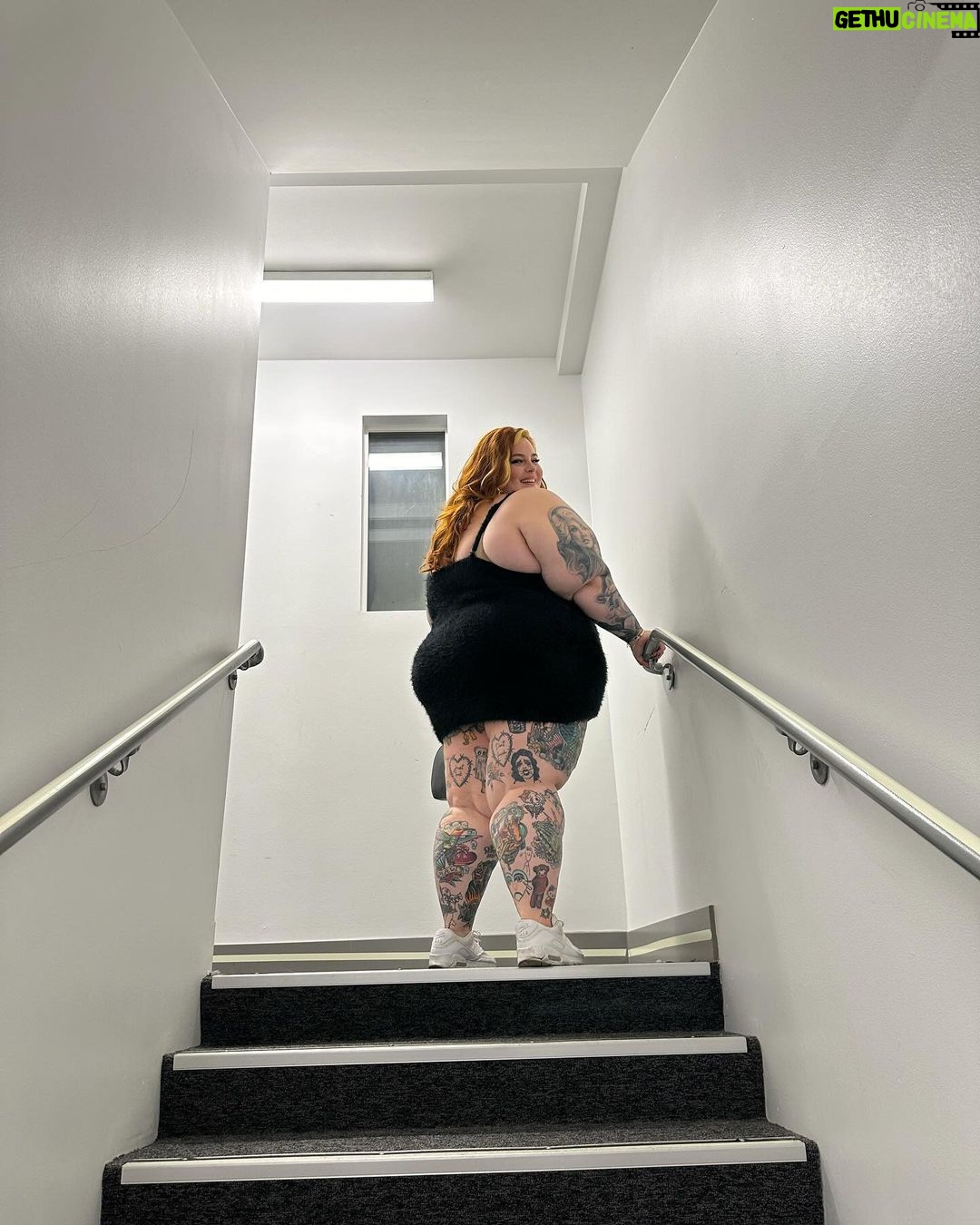 Tess Holliday Instagram - Mama is really in the streets this holliday (hehe) season & be prepared to be SICK of me!!!!! Thank you for having me @savagexfenty & to @chadkenyon @austinburnshair @olaplex for taking such good care of my hair!ā¤ļøāš„ā¤ļøāš„ā¤ļøāš„ #tistheseason #christmasparty #hohoho #effyourbeautystandards Los Angeles, California