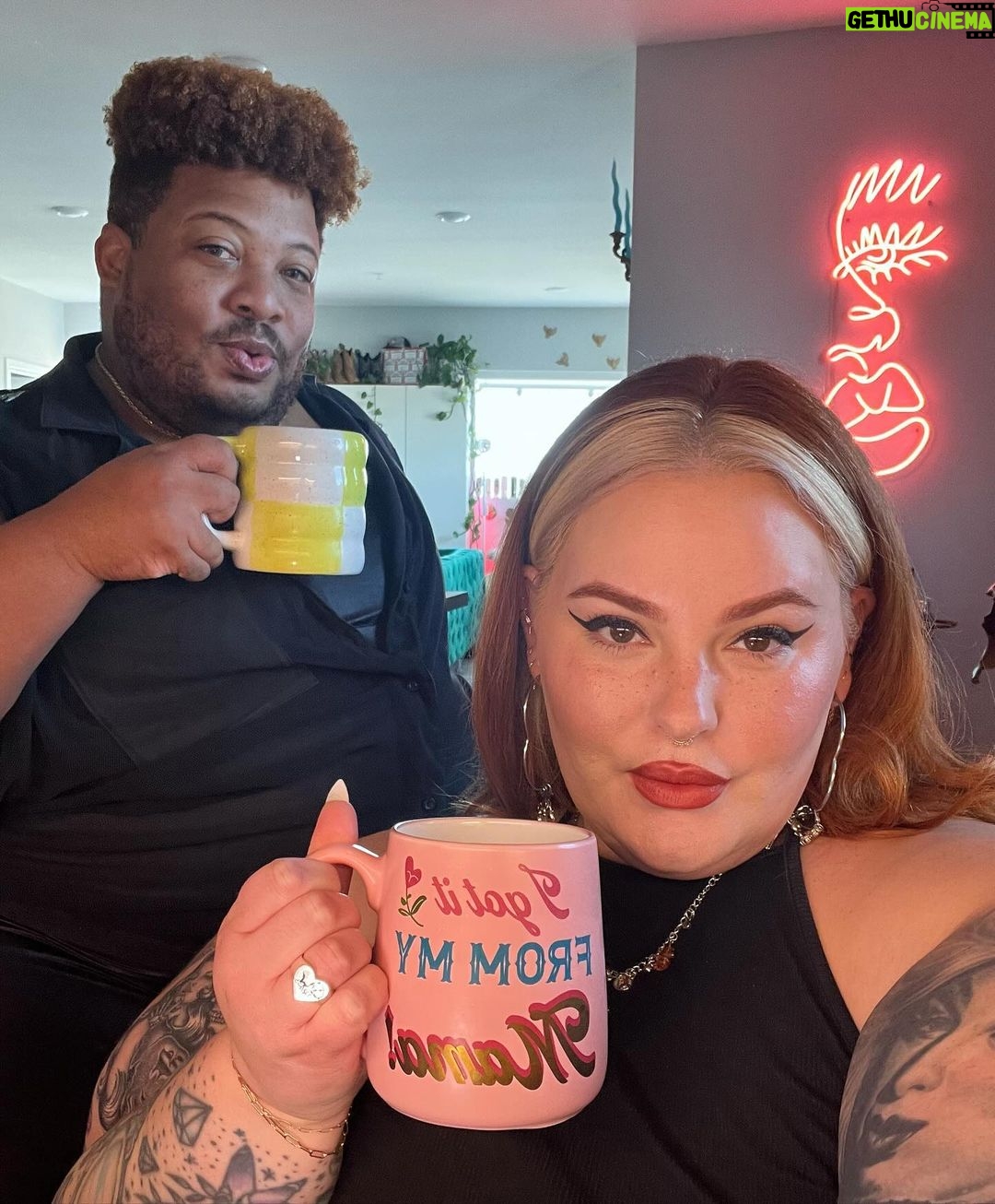 Tess Holliday Instagram - Putting the work in> Art by @sa.liine 🧡