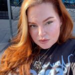 Tess Holliday Instagram - Money piece bc I’m lookin like a million 🤑 @hairbymelissasilva @prettythings.la love you foreverrrrr! ❤️‍🔥🙏 #newhair #moneypiece #moneypiecehighlights Los Angeles, California