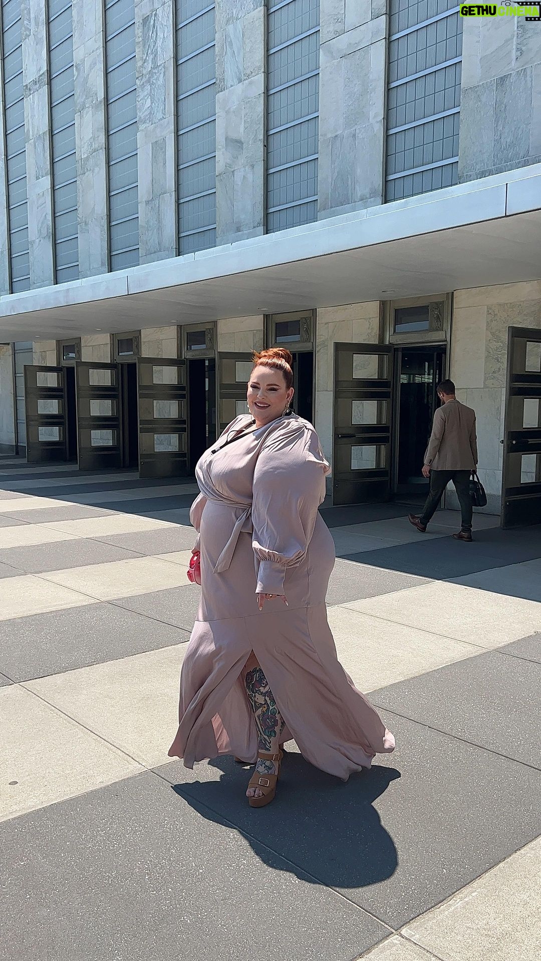 Tess Holliday Instagram - Just a Mississippi girl with a big heart (& loud mouth!) walking into the @unitednations to speak at the first World Eating Disorders Action Day luncheon hosted by @alliancefored @mentalhealthcoalition @dove š„¹š¤ Iām definitely going to be sharing more from this beautiful day throughout the week, and Iām so grateful to @reddonovan (who I definitely didnāt cry when I metš«£), Dr. Bryn Austin, @harvardstriped, Abhilash Patel, @withinhealth, Schuyler Bailer, @pinkmantaray, @sophiegregoiretrudeau & @johannakandel for sharing in the discussion about why eating disorders urgently need to be part of the general mental health conversation. I love you all, even those of you I donāt know. No one should have to battle this disease alone & hoping this helps us make sure #notonemore is lost. ā¤ļø #unitednations #advocacy #mentalhealthmatters #mentalhealth #effyourbeautystandards United Nations Headquarters