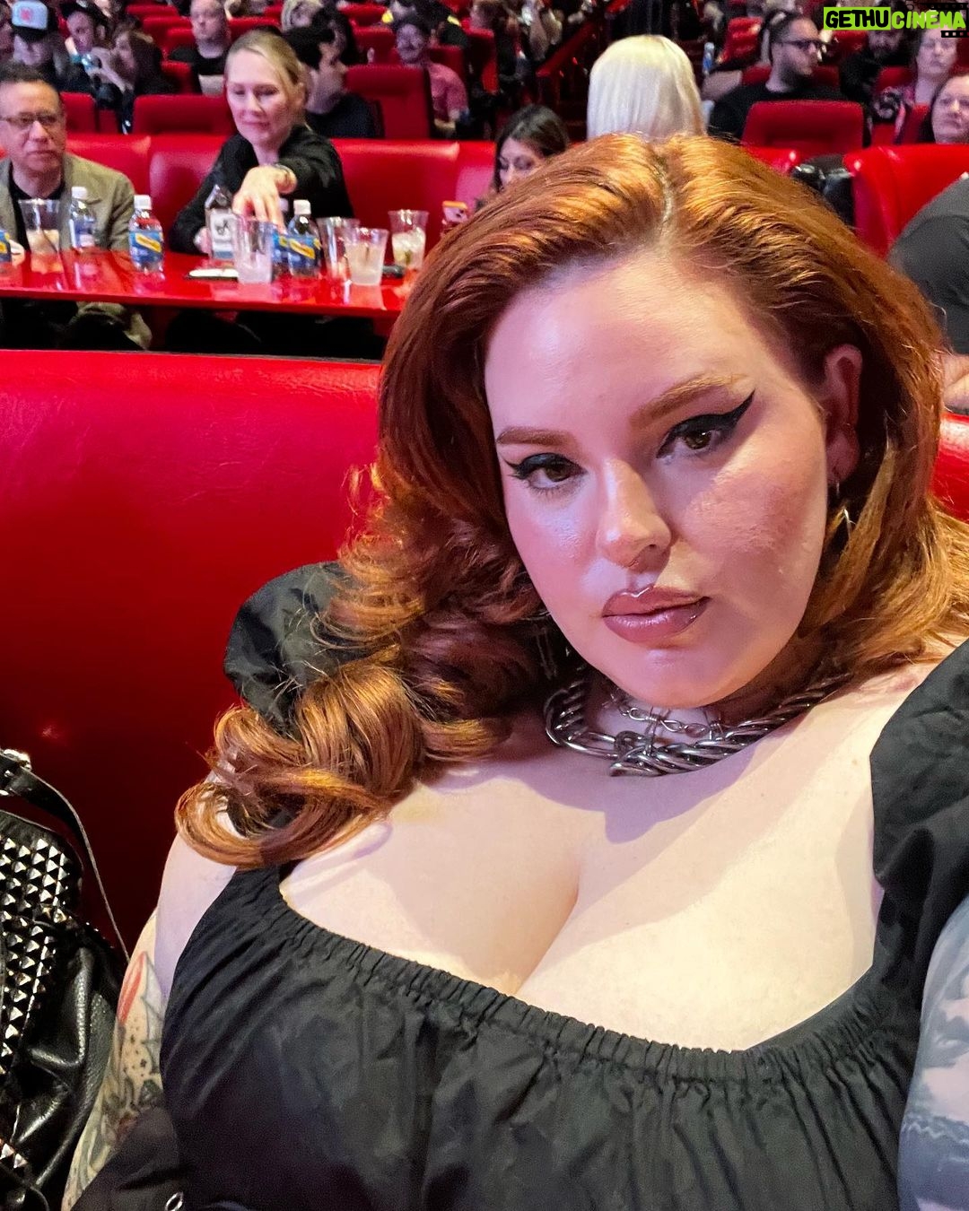 Tess Holliday Instagram - Took my girls to see Danzig sing Elvis in Vegas 🖤🤘🏻#danzig #danzigsingselvis #tropicana #daddydanzig #girlsweekend Tropicana Las Vegas