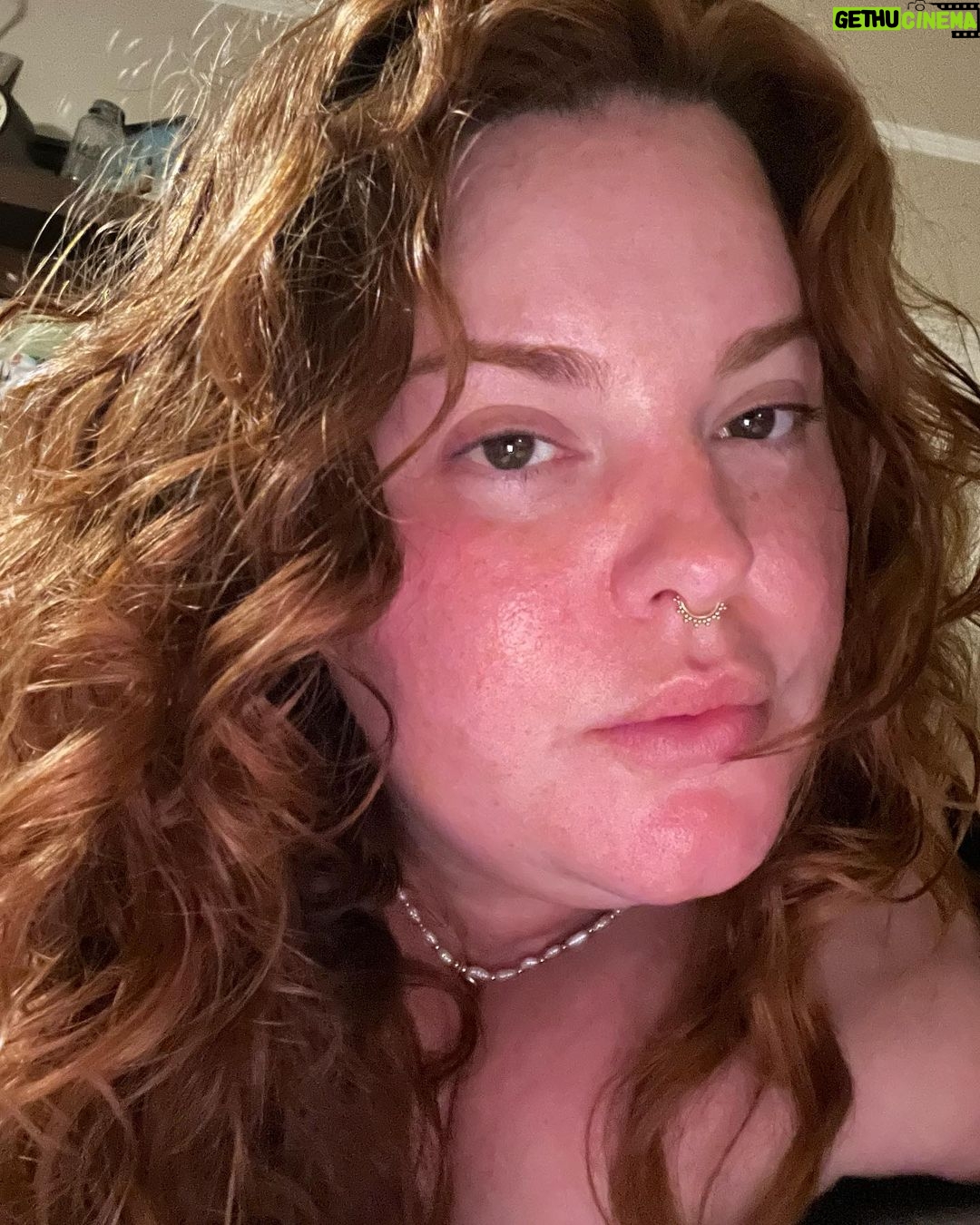 Tess Holliday Instagram - Gosh hi y’all! I swear I’ve been trying to check in more but the universe decided I needed to look inward BIG TIME & I’ve been paying attention to that. To all the oldest daughters/kids/ caretakers healing out there: You don't have to always have the answers. You don't have to be strong for everyone else (or even yourself). I see you. Don't let it bottle up like I did until you reach a point of utter exhaustion/confusion. Take time to breathe, place firm boundaries if you can, & know your mental health is just as important as your loved ones. Love y’all so much❣️ Hope something cute happened to you this week🤞#eldestdaughter #healing #mentalhealthmatters