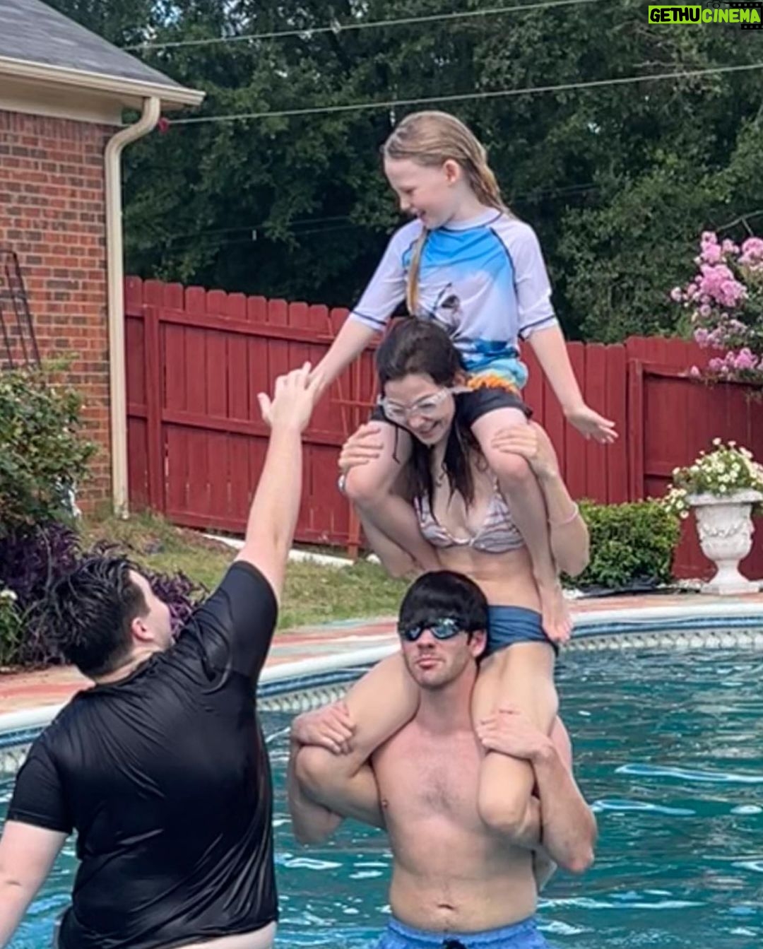 Tess Holliday Instagram - Reunited with my ancestors š¤£š· Iāve officially been back home for almost 3 weeks & I love Mississippi & the food, &&& love my family (even tho parts of it have been difficult)š« BUT ready to get back to my bed/cats/my boo š« Big Sip photo dump pt 1: 1) š½ My aunt @kathyeggers_ took me to one of her favorite college spots growing up & it didnāt disappoint (swipe for proof) 2) Post pool selfies bc I havenāt used heat on my hair since Iāve been here & the humidity has my curls lookin adorbs 3) Watching my lil brother @hunterhoven be the best uncle ever NBD 4) Bo reminding yāall to not let your cowboys grow up to be racist š tee by our friends at @tatefarmstx 5) My niece & I at the most delish Indian food in Hattiesburg MS of all places?! before she goes to college for the 1st time 𤯠loved u since u were itty bitty Allyiah! @rachael_rn12 6) Proof of said food & if you donāt like pickles I donāt like you! 7) My sweet niece & Bo playing with a puppy my dad found in a ditch š they named her Angelš„¹ 8) Branding so good Iām pissed I didnāt think of it 9) Mississippi sunsets go hard !! 10) @monopolygo is ripping my family apart but we are celebrating the tiny victories!!! Holly Springs, Mississippi