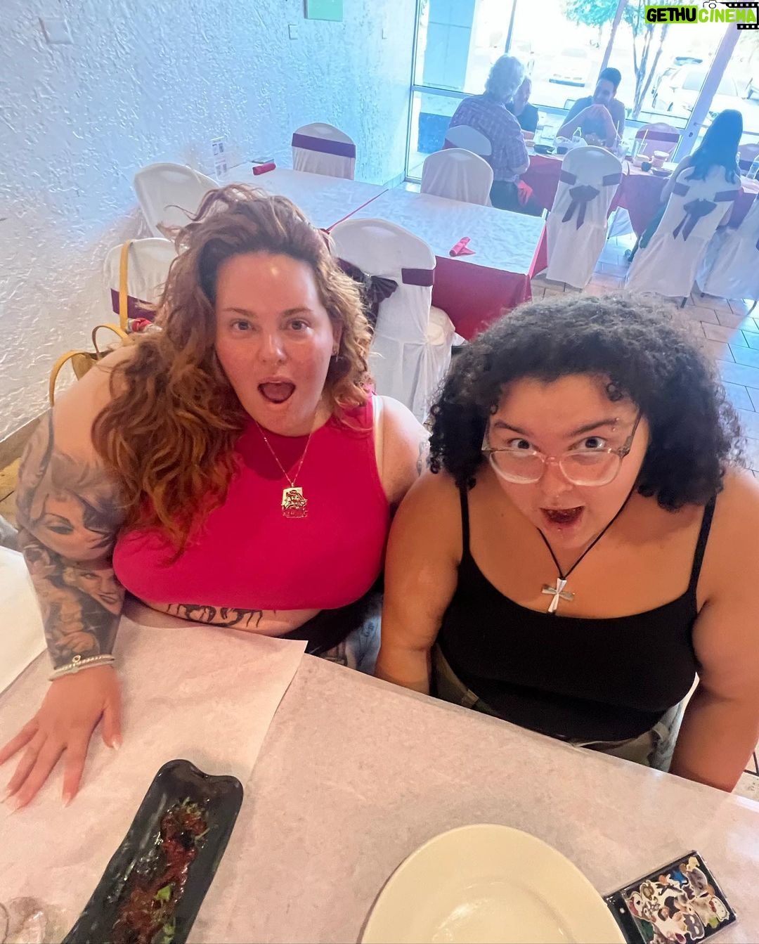 Tess Holliday Instagram - Reunited with my ancestors š¤£š· Iāve officially been back home for almost 3 weeks & I love Mississippi & the food, &&& love my family (even tho parts of it have been difficult)š« BUT ready to get back to my bed/cats/my boo š« Big Sip photo dump pt 1: 1) š½ My aunt @kathyeggers_ took me to one of her favorite college spots growing up & it didnāt disappoint (swipe for proof) 2) Post pool selfies bc I havenāt used heat on my hair since Iāve been here & the humidity has my curls lookin adorbs 3) Watching my lil brother @hunterhoven be the best uncle ever NBD 4) Bo reminding yāall to not let your cowboys grow up to be racist š tee by our friends at @tatefarmstx 5) My niece & I at the most delish Indian food in Hattiesburg MS of all places?! before she goes to college for the 1st time 𤯠loved u since u were itty bitty Allyiah! @rachael_rn12 6) Proof of said food & if you donāt like pickles I donāt like you! 7) My sweet niece & Bo playing with a puppy my dad found in a ditch š they named her Angelš„¹ 8) Branding so good Iām pissed I didnāt think of it 9) Mississippi sunsets go hard !! 10) @monopolygo is ripping my family apart but we are celebrating the tiny victories!!! Holly Springs, Mississippi