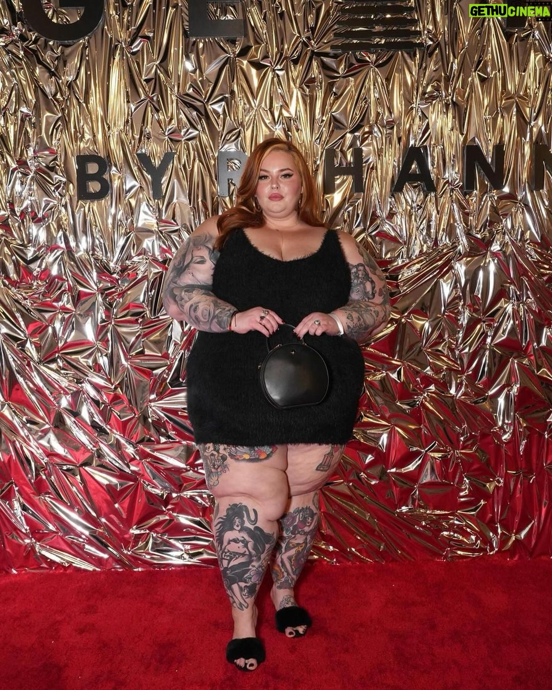 Tess Holliday Instagram - Mama is really in the streets this holliday (hehe) season & be prepared to be SICK of me!!!!! Thank you for having me @savagexfenty & to @chadkenyon @austinburnshair @olaplex for taking such good care of my hair!ā¤ļøāš„ā¤ļøāš„ā¤ļøāš„ #tistheseason #christmasparty #hohoho #effyourbeautystandards Los Angeles, California
