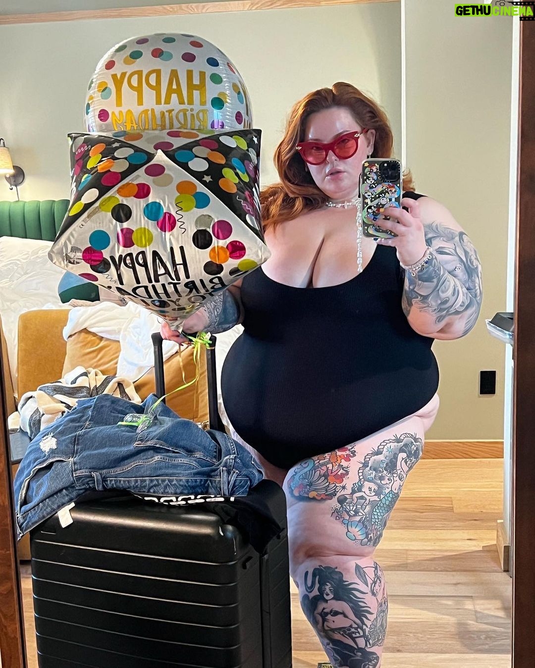 Tess Holliday Instagram - Still dreaming about my birthday, dancing to @aqua.dk alongside my wonderful friends, surrounded by bouquets from loved ones, slumber parties with my kiddos in a beautiful hotel, cherishing every passing moment with the awareness they are growing older. Amidst an abundance of so many breathtaking moments, my gratitude for life deepens. These experiences have been hard-earned, cultivating my capacity to love wholeheartedly and unconditionally. In this cherished space, self-awareness flourishes, and the unwavering recognition of my own inherent worthiness pervades. Sometimes I canβt believe my life turned out even better than my dreams, but then Iβm afraid it is a dream & Iβll wake up from it!π₯Ή Fat & Queer community changed my life, & continually reminds me just how loved I am. Turning 38 is already such a beautiful gift. Special thanks to @heartweho @palisociety for giving me the perfect pink Barbie bash! & to my glam- yβall ate it UP as always!! @angelinapanelli @makeupartistmichael π π©·π ππ©·ππ©·ππ©·π #cancerseason #cancerszn #julybaby #aqua #queerbbangel #comeonbarbieletsgoparty