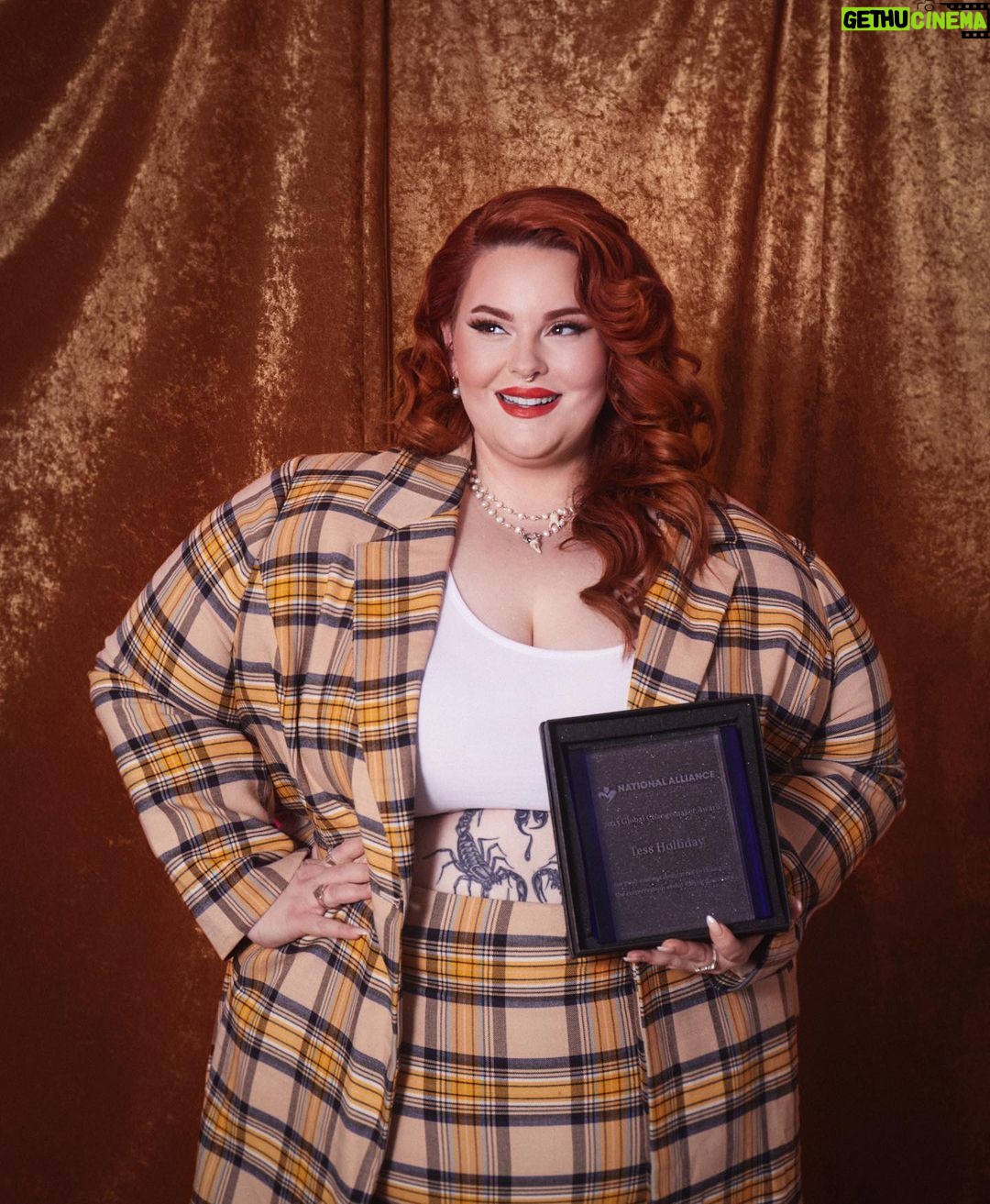 Tess Holliday Instagram - Today I’m speaking at the @unitednations for the first ever World Eating Disorders Action Day @alliancefored. For over a decade, my body has been dissected by the world - judged, mocked, & treated like an entire separate entity. I am not my body - I am not my eating disorder - I am not my weight or perceived health - I am not my trauma. I’m so honored to accept the @alliancefored Global Changemaker Award. Thank you to The Alliance for this honor. May we continue to smash the stigma together, so that not one more life is lost to this insidious disease. #effyourbeautystandards #notonemore Photos @alexevansphotography HMU @rainbowchatman United Nations Headquarters