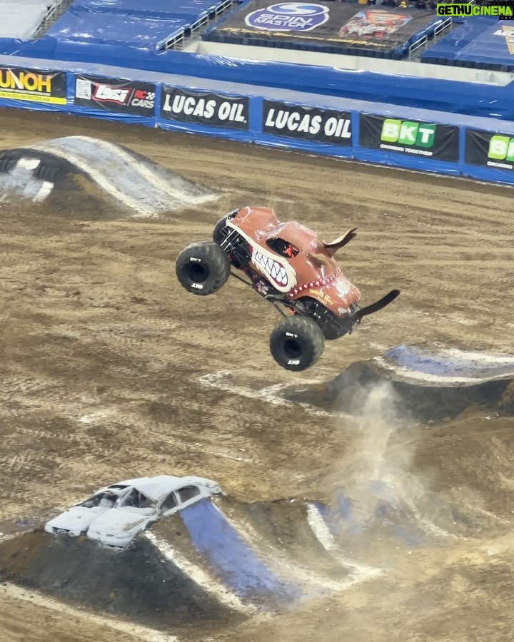Tess Holliday Instagram - you can keep coachella, I’m a monster truck girl🤘🏻🛺🤣🛞 thank you as always to @thebillhorn & @marquecomm for making @monsterjam a tradition in our family & something we look forward to every year! I’m so glad my step mom got to experience it with us this time too & I want to publicly apologize bc she is still sad I didn’t introduce her to @sarahmgellar aka Daphne (Buffy to me🔪) 😩 hair @angelinapanelli duh tee @ebay vintage shorts @goodamerican purse @evilpork666 ❤️🩹 attitude baby jesus #monsterjam #monstertrucks #sofistadium #vintageclothing SoFi Stadium
