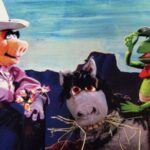 Tess Holliday Instagram - KERMIEEEEEEE!!!!!! Are you freaking out with me?!!! Yesterday I got to meet @kermitthefrog at @willienelsonofficial ranch for @luckreunion & it was one of the most iconic moments of my entire life! Kermit, Eric & his team were so amazing while I cried (hahahaha!) & I got to hug Kermie after! The Muppets were such a huge part of my childhood & y’all know how much @realmisspiggy shaped my life! These photos are what I call “framers” and I’m 💯plastering these all over my home! Thank you to my dear friends @tatefarmstx for making one of my wildest dreams a reality!!!!!!!!!!!!!!!!!!!!!!!!!! I told myself this year that I was going to say yes to everything, and I’m so glad tagging alone with @melissatatetx to the Luck Reunion was one of them! Now excuse me while I sob 😭🤠💘 #kermit #kermitthefrog #themuppets #willienelson #willienelsonandfamily #lucktexas #misspiggy Texas