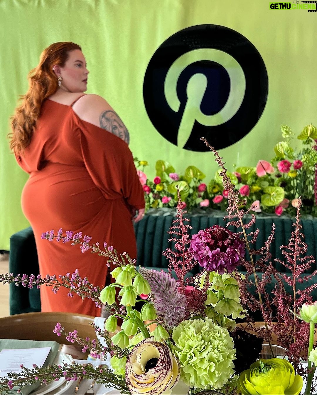 Tess Holliday Instagram - Life is so sweet!! I am thrilled to finally be able to share that @pinterest just launched an innovative new tool where you can now search by body type ranges, and I helped build it! 😠It gives y’all the choice to self-select what body types are featured on your searches. This is a MAJOR step in creating the most inclusive place online to search! Diversity matters. Seeing yourself represented matters. This is just the beginning!! #effyourbeautystandards #pinterest #consultant #consulting #diversity #inclusivity New York, New York