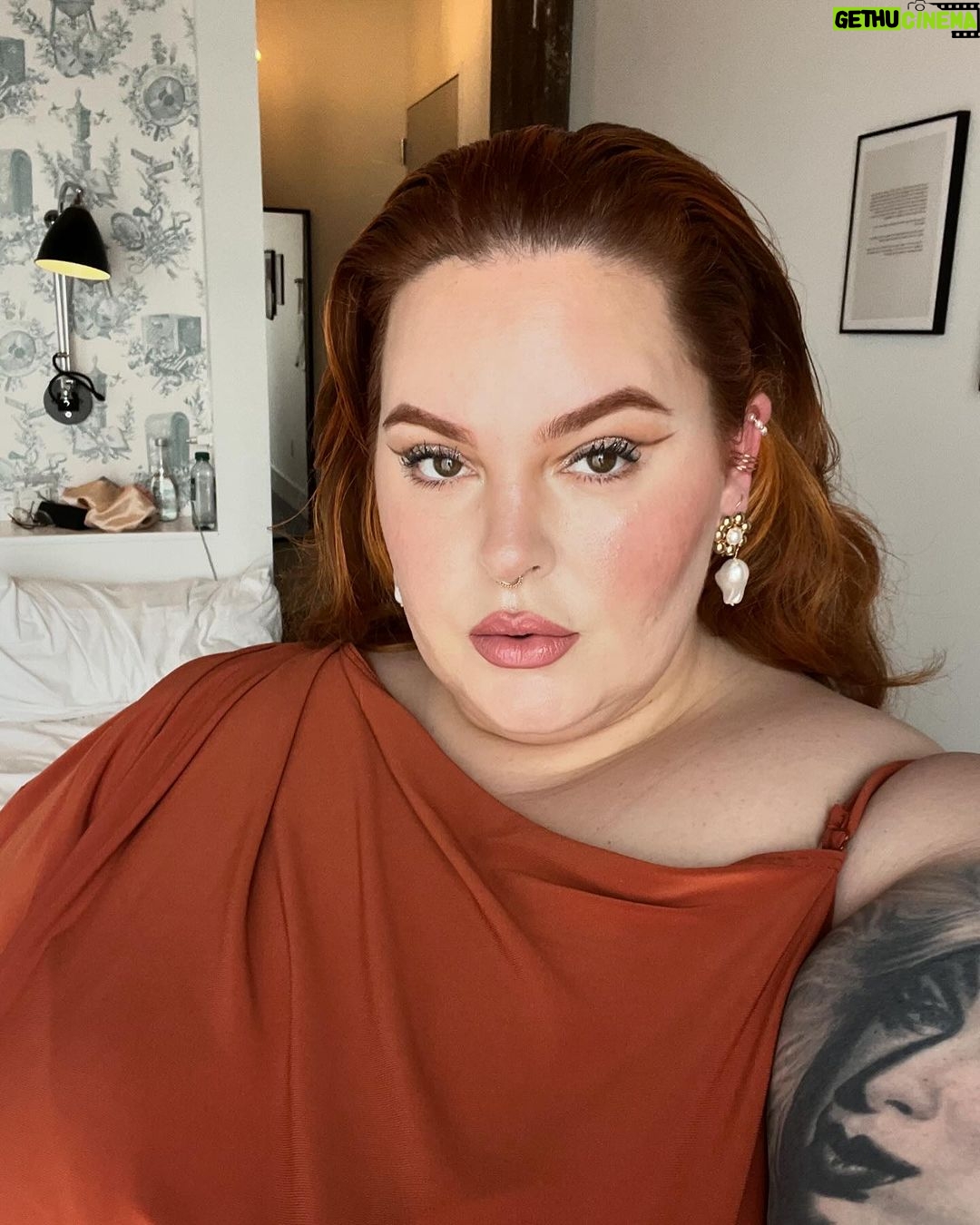 Tess Holliday Instagram - GIVEAWAY TIME!! Who wants to come hang with me in AUSTIN?! First 10 people to follow and DM ‘SXSW’ to @workingfamilies get VIP access to the Politics House on March 11 and 12 in Austin, TX and a Vote Woke necklace!✨🤠 There’s also a party with @neonrainbowstx 🌈 at the POLITICS HOUSE at @parishatx on MONDAY March 11th © Dance party by @boiorbison and the Gay Ole Opry more info in bio!! 🤠 Working Families Party is a progressive grassroots political party building a multiracial movement. Pro-Union, Pro-Immigration, Pro-Worker’s Rights & I’m honored to be teaming up with them! See y’all there! #sxsw #atxDrag #community #queercommunity #austin #austintexas