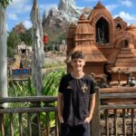 Théo Medon Instagram - Cada dia por aqui é mais incrível que o outro! #animalkingdom 🌳💫 #theomedon #férias Animal Kingdom, Disney World, FL