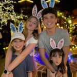 Théo Medon Instagram - Noite de ontem incrível com amigos no meu restaurante favorito @chalezinho ♥️ ( arrasta pro lado e confere que o pai tem molejo😎) Tá aberta a temporada da Páscoa Mágica! 🐰 #theomedon #eraumavezumchalezinho #amigos