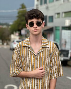 Théo Medon Instagram - Tenho certeza que vão falar que a preferida é a foto 5😎

#theomedon