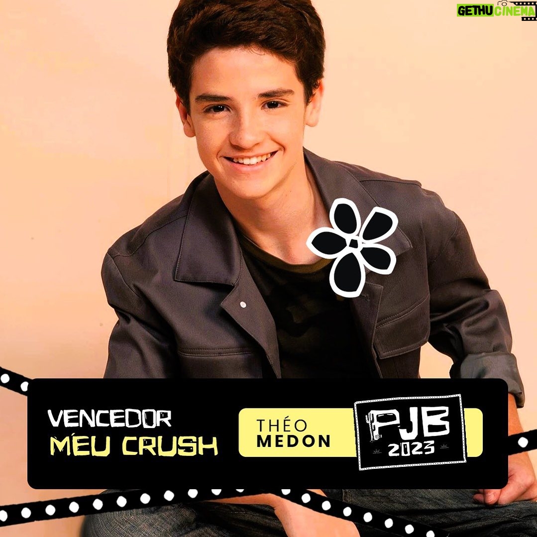 Théo Medon Instagram - ⭐️⭐️⭐️O GRANDE VENCEDOR da categoria #MeuCrush #PJB é o GATISSÍMO @theomedon!⭐️⭐️⭐️ ❤️🔥😍 E a premiação mais QUENTE e ARRETADA do ano vai ficar ainda mais MASSA com o CHARME IRRESISTÍVEL desse TALENTO da nova geração!! 😍❤️🔥 🔥🙋🏽♀️⚡️🙋🏻♂️🔥 #ThéoMedon tem a CARA DO JOVEM BRASILEIRO e o #PrêmioJovem vai BRINDAR todo o seu CARISMA com a taça + DEMOCRÁTICA da Internet!!! 🔥🙋🏼♂️⚡️🙋🏿🔥!!! 💪Vem com a gente.. Vem com Tudo... Pro #MelhorPrêmiodoMundo!!! 🌎