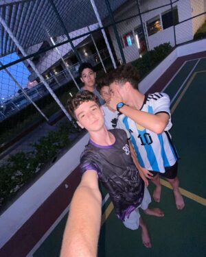 Théo Medon Instagram - sejam bem vindos a minha galeria: parte 1

certeza q a última eh a q vocês vão mais gostar 🤷🏻‍♂️

#theomedon