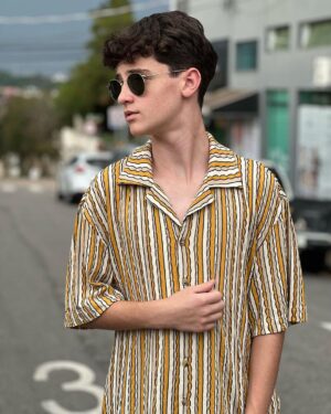 Théo Medon Instagram - Tenho certeza que vão falar que a preferida é a foto 5😎

#theomedon