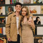 Théo Medon Instagram - Que noite hein 💥 GRAÇAS A VOCÊS minha lekada e fãs de #PITHEO fiéis, ganhei 2 prêmios no palco do @premiojovem ♥️ Crush do ano e Shipp do ano (com a maravilhosa da Piqueen) E PRA FICAR MAIS LINDO AINDA, a @quatrok.oficial subiu no palco pra se apresentar pela primeira vez! A palavra é gratidão! Valeu minha equipe f*#da @rvnassessoria @dubfilmes_ @_si.fernandes Look @hugo_official 📸 @dubfilmes_ @andreamatsumoto #theomedon #premiojovem Audio Club
