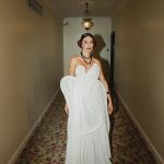 Thaila Ayala Instagram - Quando eu recebi o convite de @starwarsbr pra representar a saga mais icônica do cinema no Baile da Vogue, eu não pensei duas vezes. Fiquei honrada em representar uma das personagens mais célebres dessa franquia, Princesa Léia, uma das maiores heroínas da galáxia. E tudo ficou mais lindo com o vestido maravilhoso feito pelo @carlosesser. #StarWarsBR #StarWarsnoBaile @Hasbrofan_br #publicidade styling: @carlosesser assistência: @miriccardi @maiconvechii beauty: @angel_moraes foto: @eropds joias: @sauer sapato: @alexandrebirman camareira: Daniela Santos Copacabana, Rio de Janeiro