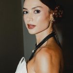 Thaila Ayala Instagram - Quando eu recebi o convite de @starwarsbr pra representar a saga mais icônica do cinema no Baile da Vogue, eu não pensei duas vezes. Fiquei honrada em representar uma das personagens mais célebres dessa franquia, Princesa Léia, uma das maiores heroínas da galáxia. E tudo ficou mais lindo com o vestido maravilhoso feito pelo @carlosesser. #StarWarsBR #StarWarsnoBaile @Hasbrofan_br #publicidade styling: @carlosesser assistência: @miriccardi @maiconvechii beauty: @angel_moraes foto: @eropds joias: @sauer sapato: @alexandrebirman camareira: Daniela Santos Copacabana, Rio de Janeiro