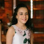 Thaila Ayala Instagram - Hoje é aniversário dela, essa menina que não cansa de me surpreender, Laura faz 15 anos tem uma mente brilha, não engole qualquer “verdade” imposta a ela, ela questiona, ela pesquisa, ela quer saber por que, ela é uma grande questionadora e eu acho isso demais. Uma adolescente que não vai com modinha, não escuta a mesma música que todo mundo escuta, não usa a mesma roupa que todo mundo mundo usa, não faz a mesma programação que todo mundo faz, ela é diferenciada ela tem personalidade própria. Laura não tolera preconceitos, ouvir ela falar sobre diversidade é demais, ela ensinou e ensina um tanto p gente. Morro de orgulho dessa menina carinhosa, atenta e generosa que você se tornou. Ela que ainda criança cansada de prender seus cabelos por conta do bullying combinou c a amiguinha de soltarem o black power e entraram de mãos dadas na escola. Ela é Demais e eu só fã babona mesmo. Parabéns meu amor pelos seus 15 anos! Te amo infinito! Ps: e ela ainda gosta de Rita lee 😍