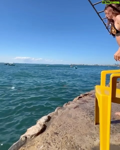Thaila Ayala Instagram - Quando você chegar Numa nova estação Te espero no verão Salve, salvador Gamboa, Bahia, Brazil