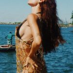 Thaila Ayala Instagram - Quando você chegar Numa nova estação Te espero no verão Salve, salvador Gamboa, Bahia, Brazil