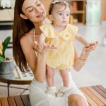 Thaila Ayala Instagram - Meu Mundo e a menina que descobriu a língua!