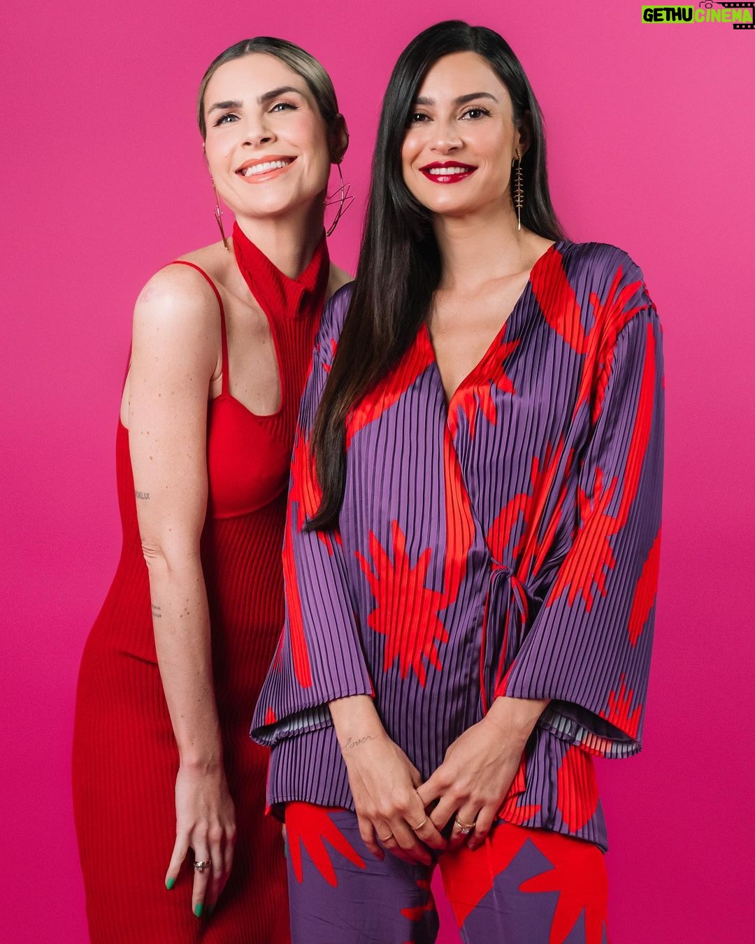 Thaila Ayala Instagram - Última semana da segunda temporada @mileumatretas Tudo é pensado com muito carinho pra vocês, inclusive nosso figurino @milamoutinho sempre arrasando na duplinha! Qual é a sua dupla favorita pra usar c sua marida?