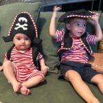 Thaila Ayala Instagram - Não tenho maturidade NENHUMAAA!!! Meus piratas mais lindos da minha vidaaaa INTEIRAAA!