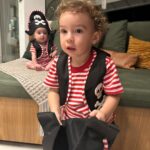 Thaila Ayala Instagram - Não tenho maturidade NENHUMAAA!!! Meus piratas mais lindos da minha vidaaaa INTEIRAAA!