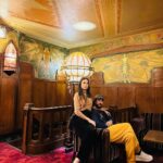 Thaila Ayala Instagram - 4 anos de casamento e a gente escolheu passar assim no Tuschinski o cinema mais lindo do mundo c direito a jantarzinho e presentinho do Monstro! Tuschinski Theater Amsterdam