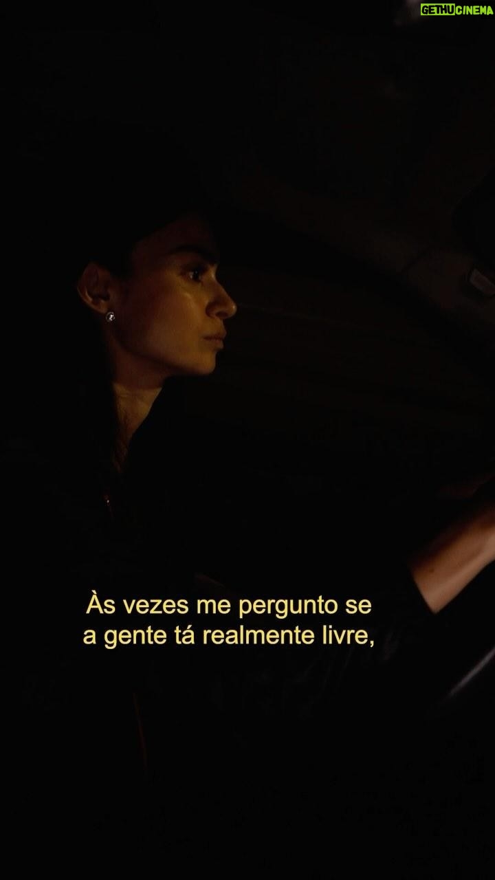 Thaila Ayala Instagram - Um Curta curto sobre “Fim de Papo” #ShortFilm #FilmMaking #AultimaRomantica #CurtaMetragem