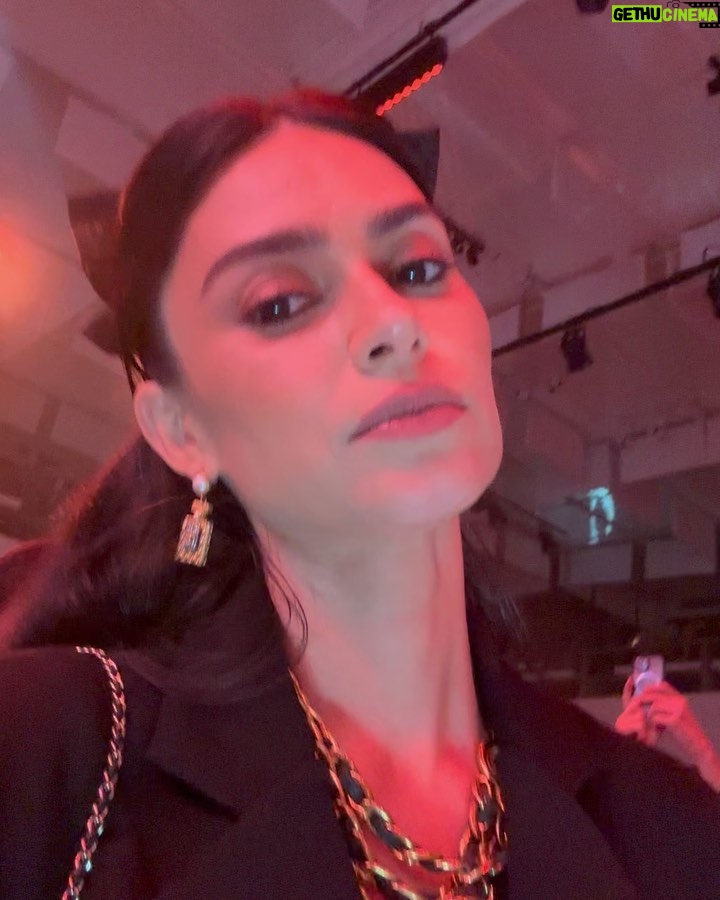 Thaila Ayala Instagram - Noite te ARTE e vai ter carrossel completinho porque foi assim, cheia de amor e estilo porque disso a @shop2gether entende melhor do que ninguém!!! #2getherArtsy MASP + CHANEL Masp - Museu de Artes de São Paulo