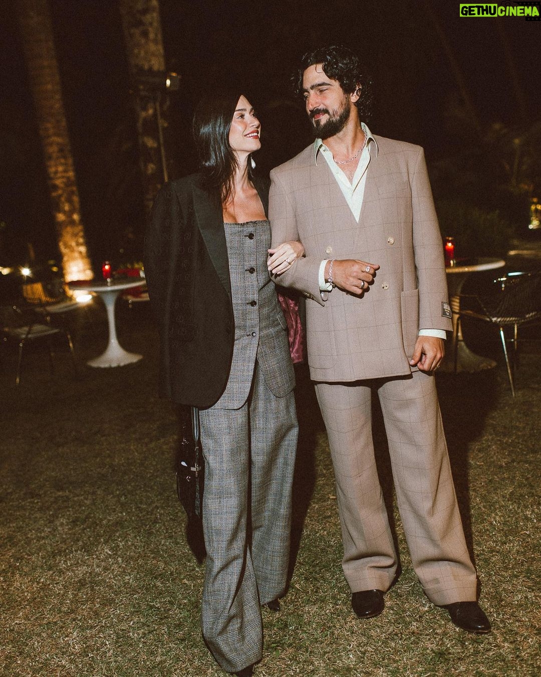 Thaila Ayala Instagram - Anoitecer Inhotim @gucci @inhotim