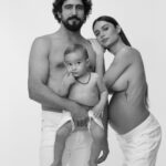 Thaila Ayala Instagram - Meu mundo todinho em uma foto! @andrenicolau @gb65 @andre3philipe @angel__moraes