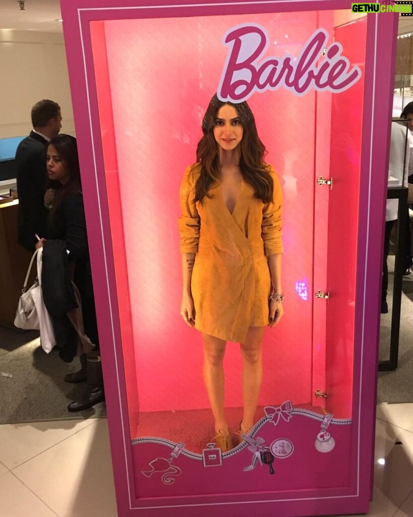 Thaila Ayala Instagram - Barbie since 1986 ops 2016