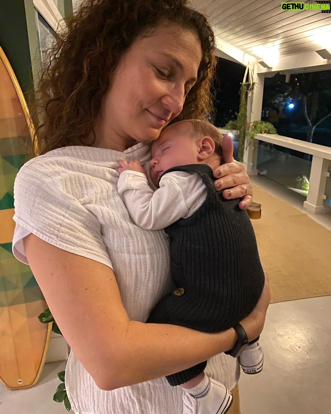 Thaila Ayala Instagram - Hoje é o seu dia @thalitaayala.ayala Te amo! Agradeço todos os dias pelo presente de ter como família, meu tudo! Que seu ano novo seja próspero, abençoado e FELIZ! Feliz dia!