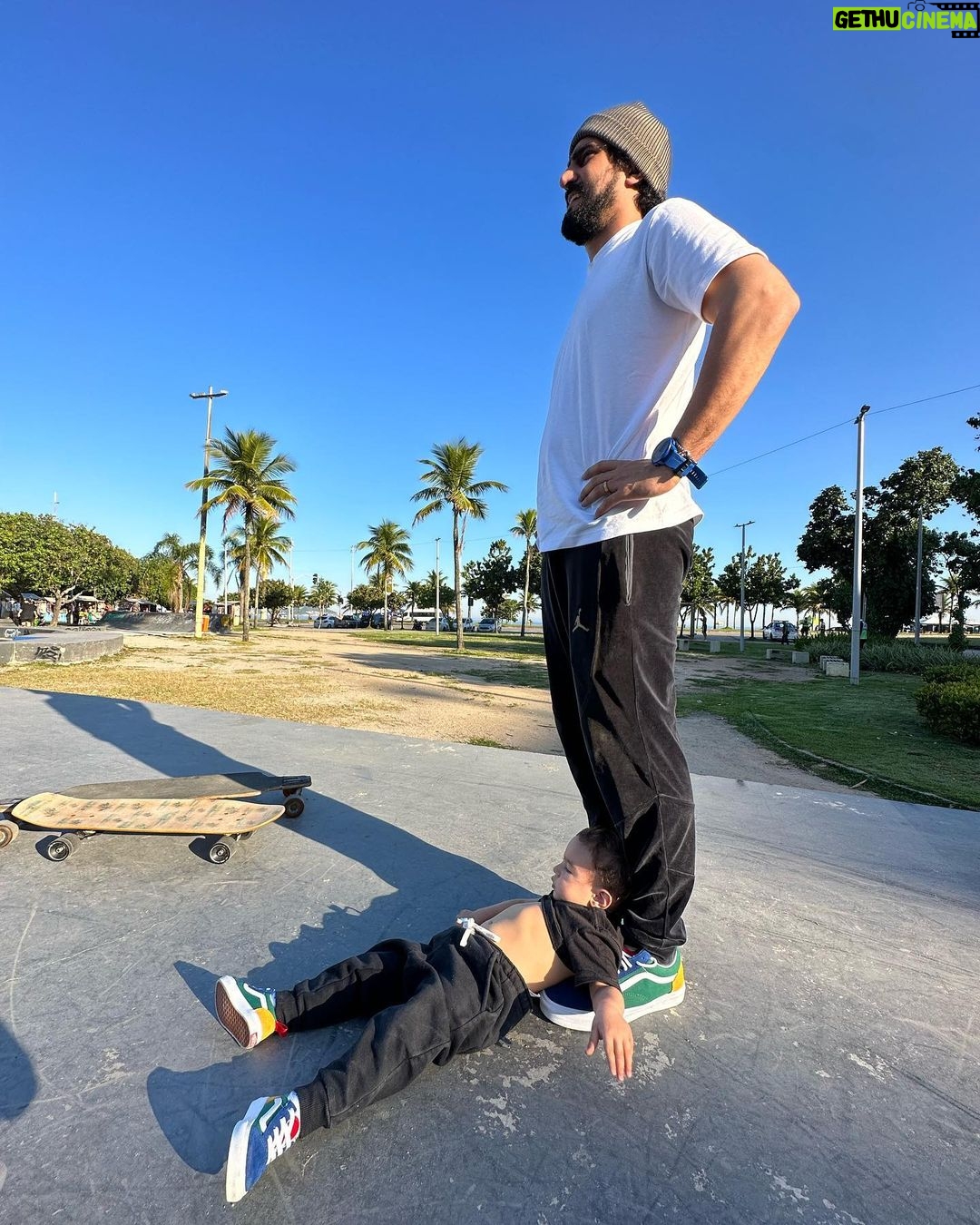 Thaila Ayala Instagram - Maturidade nenhuma pra esse rolê 🛹 Rio de Janeiro, Rio de Janeiro