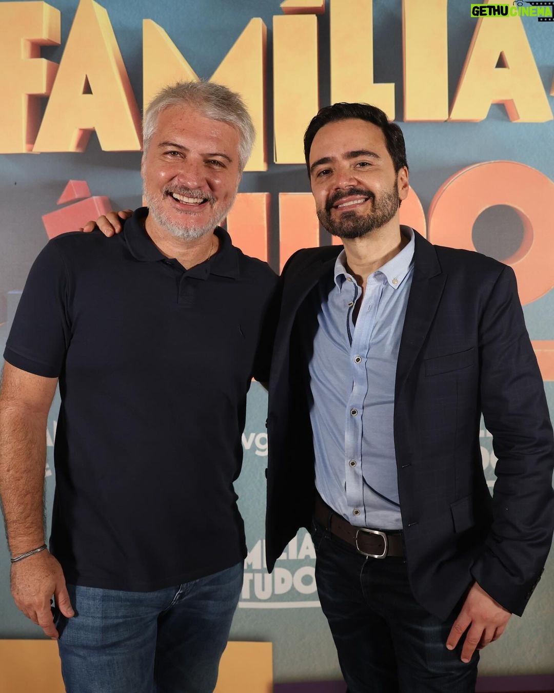 Thaila Ayala Instagram - Que alegria poder dizer que dia 4 de Março estaremos juntinhos na telinha da Globo com a sua próxima novela da 7 #FamíliaÉTudo E que Presente estar no mesmo elenco que meu marido @renatogoess Obrigada @danielortizautor e @fredmayrink 👗 styling by me 💄 beleza by @makedoteo