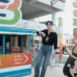 Thanapob Leeratanakachorn Instagram - 🚘💚🧡🌊🛟⁣ ⁣ AIS 3BB Fibre3 พาน้องอุ่นใจ น้องส้มจิ๊ด บุกกลาง old town ภูเก็ต ใครอยู่แถวนั้นอย่าลืมแวะไปถ่ายรูปนะครับ ⁣ #AIS3BBFibre3 ⁣ #อนาคตที่มากกว่าเพื่อคุณ Old Town Phuket