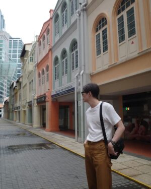 Thanapob Leeratanakachorn Instagram - มันเป็นสีสันน่ารักสดใสอยู่นาาา